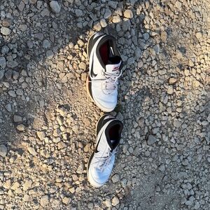 Nike Men's White and Black Sneakers